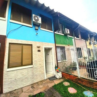 Casa 3 quartos para Venda no bairro JARDIM SABARÁ em Porto Alegre