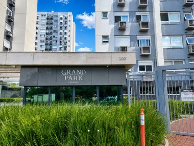 Apartamento 3 quartos para Venda no bairro Jardim Lindóia em Porto Alegre