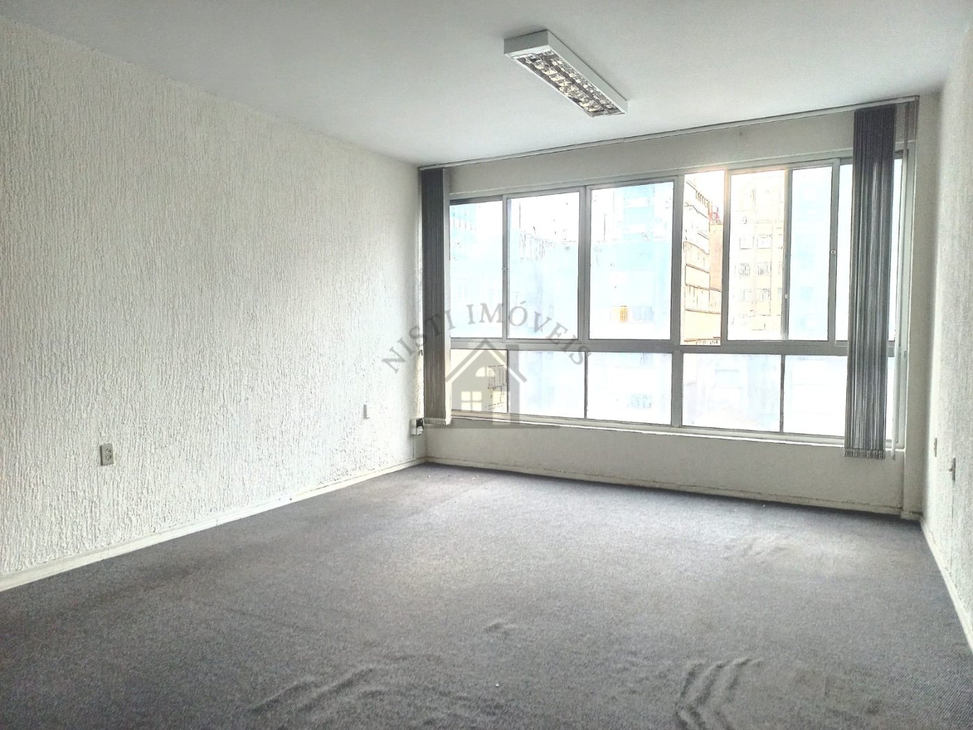 Sala comercial para Venda no bairro Centro Histórico em Porto Alegre