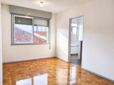 Apartamento 2 quartos para Venda no bairro Vila Ipiranga em Porto Alegre