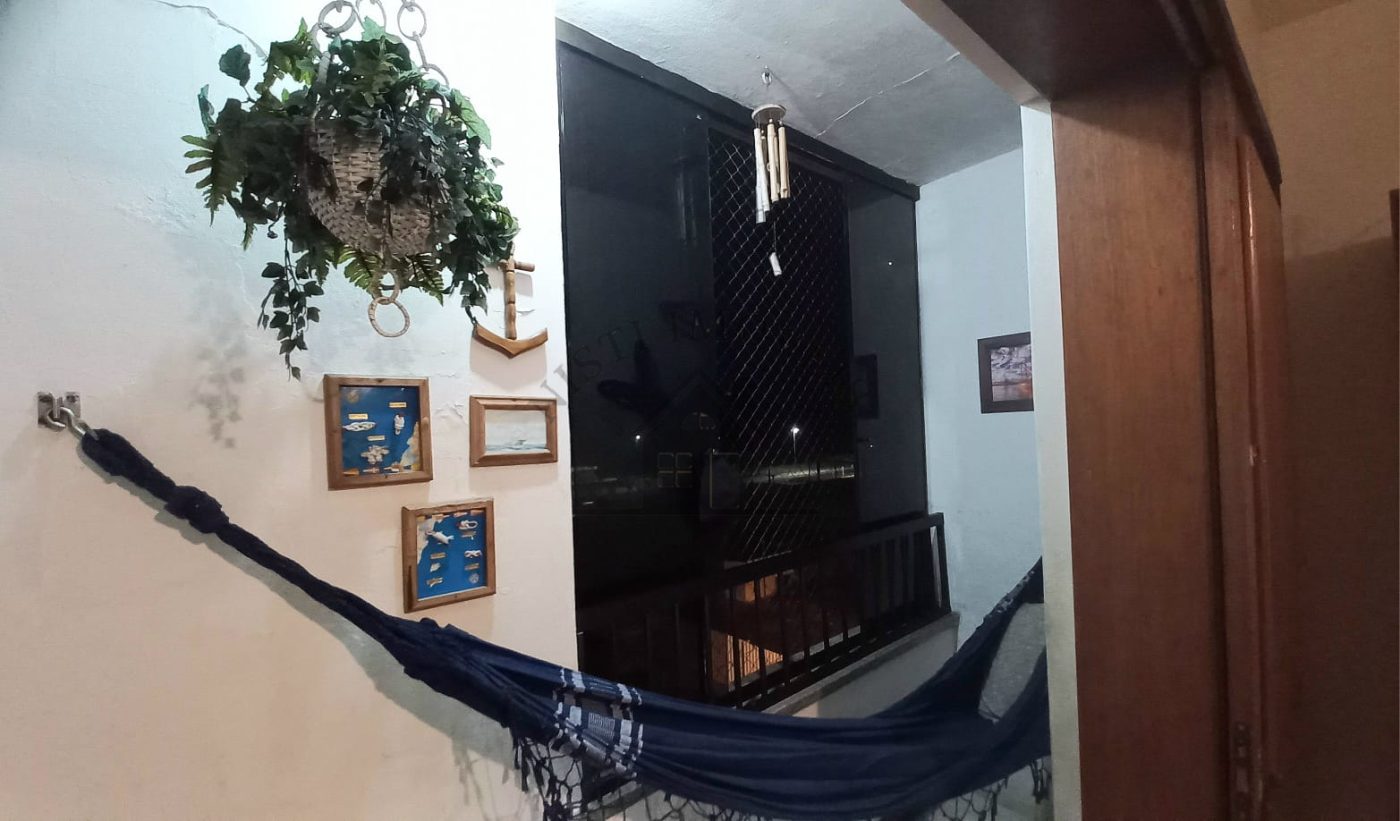VENDE-SE APARTAMENTO VISTA MAR CENTRO CAPÃO DA CANOA