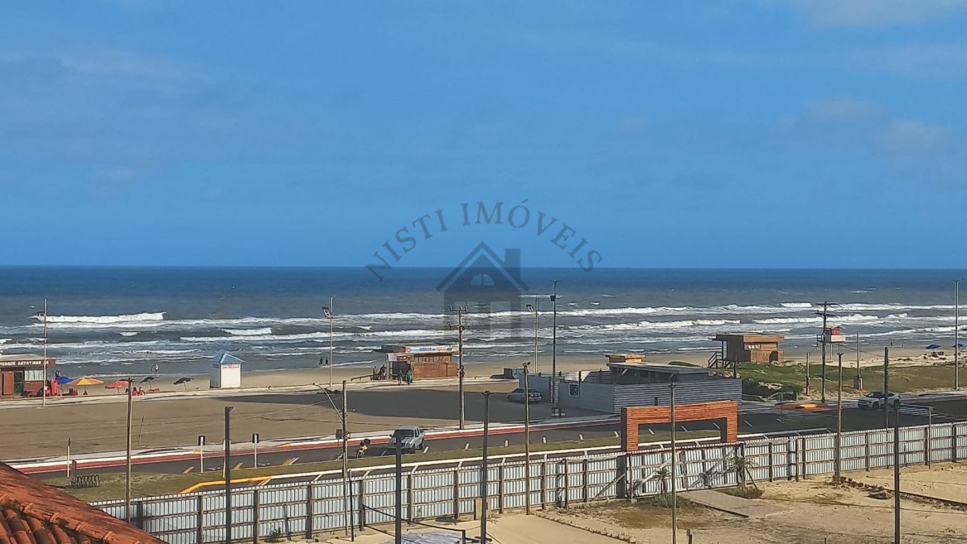 VENDE-SE APARTAMENTO VISTA MAR CENTRO CAPÃO DA CANOA