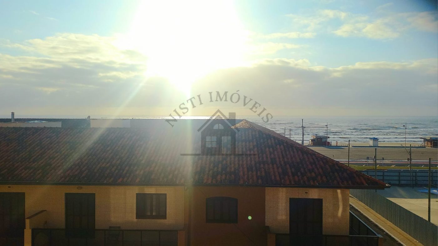 VENDE-SE APARTAMENTO VISTA MAR CENTRO CAPÃO DA CANOA
