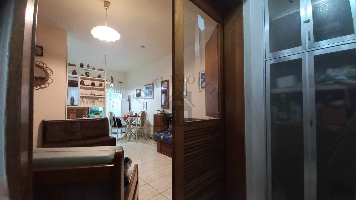 VENDE-SE APARTAMENTO VISTA MAR CENTRO CAPÃO DA CANOA