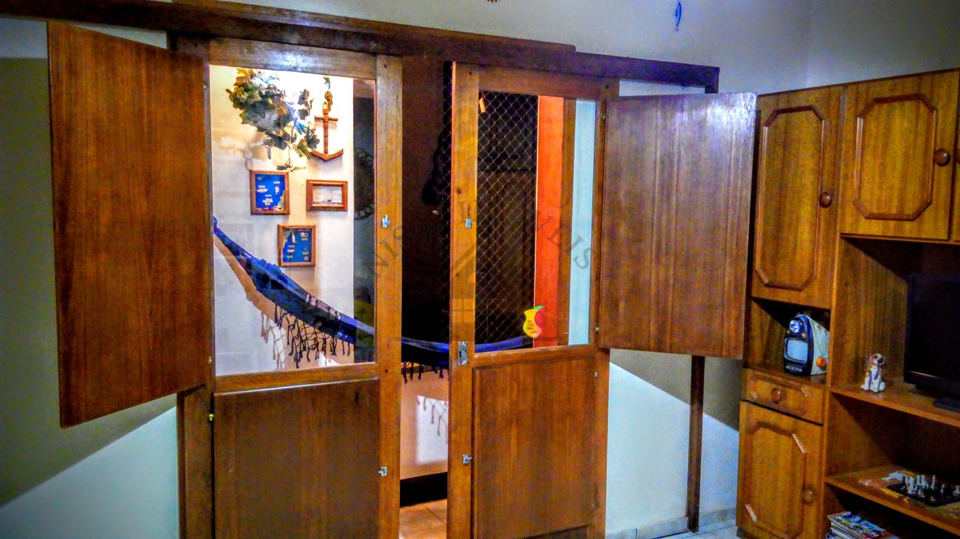 VENDE-SE APARTAMENTO VISTA MAR CENTRO CAPÃO DA CANOA